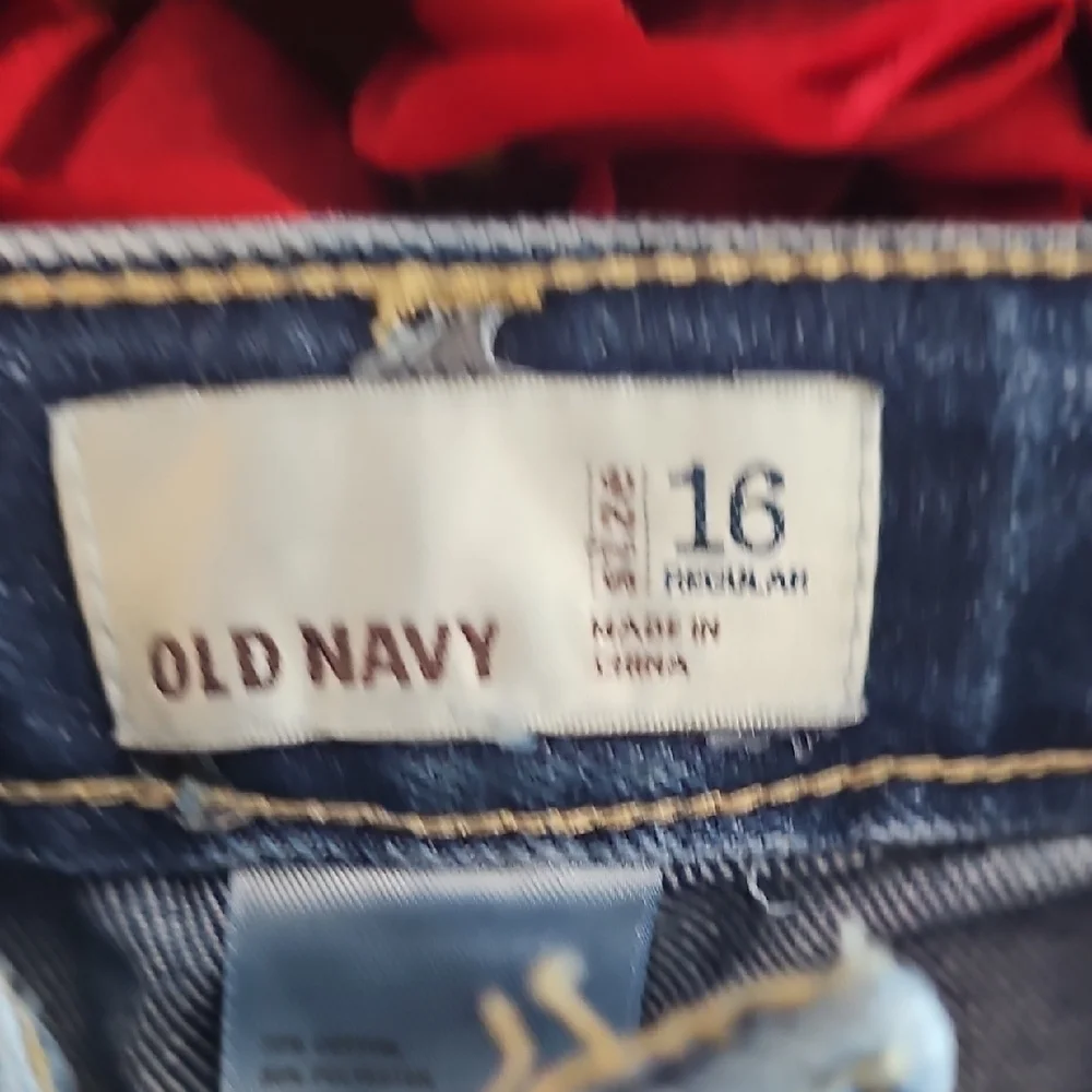 Old Navy Girls Embroidered Hearts & Stars Denim Bermuda Style Shorts Size 16